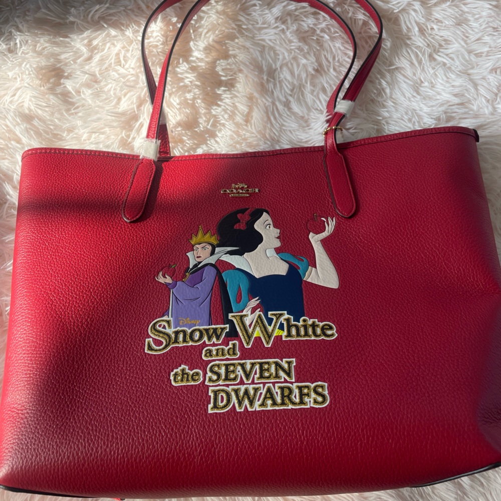 Coach x Disney Snow White tote bag NWT